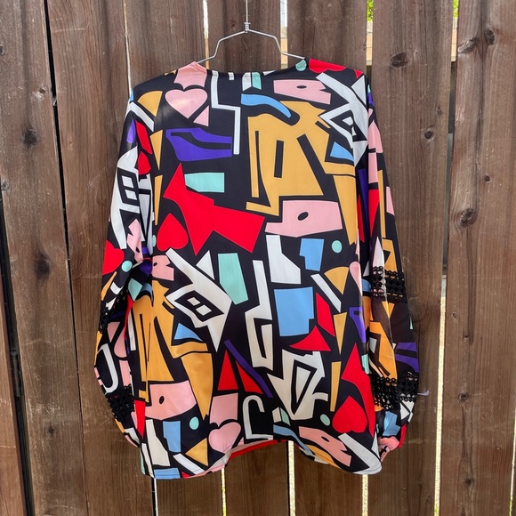NO BRAND | Women’s Colorful Geometric Blouse - Picture 4 of 5